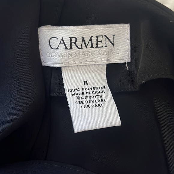 Button detail back blouse - Picture 9 of 9